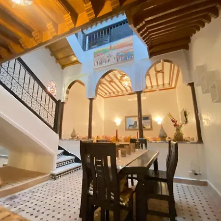 Un Riad pour se divertir en famille&se détendre Marrakesh Exterior foto